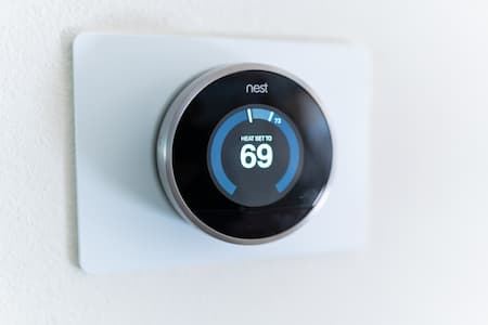 Smart thermostat